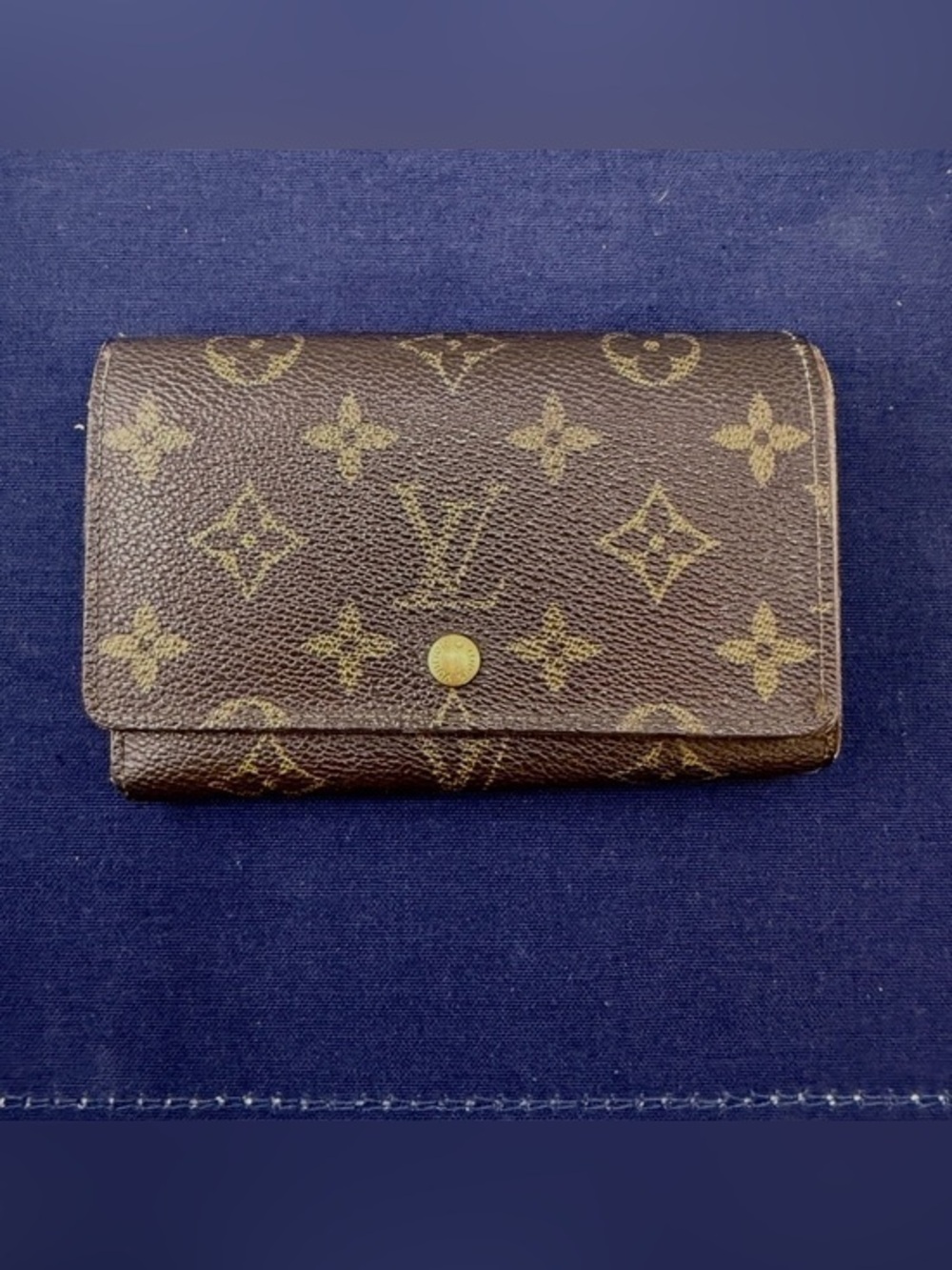 AUTHENTIC LOUIS VUITTON Monogram Porte-Monnaie Billets Tresor Wallet.